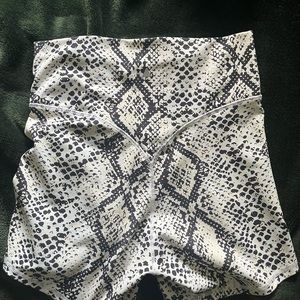 Balance athletica -Kingdom collection shorts